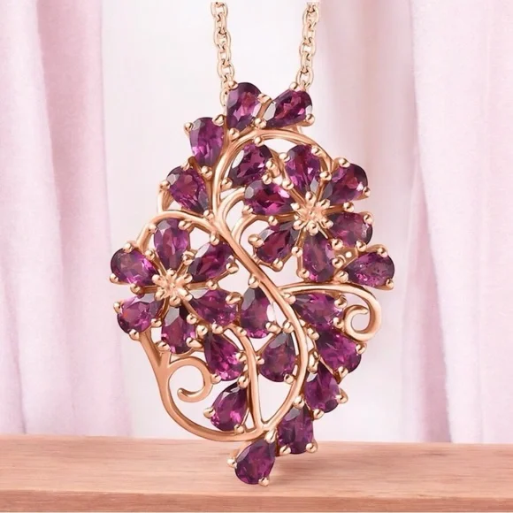 Orissa Rhodolite Garnet Floral Pendant Necklace in Rose Gold Over Sterling 7ctw